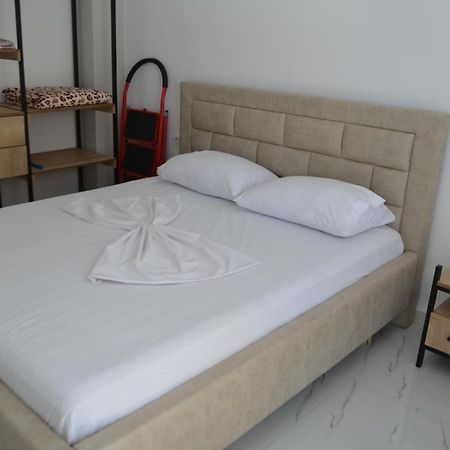 Akil Apartments Sarandë Exteriér fotografie