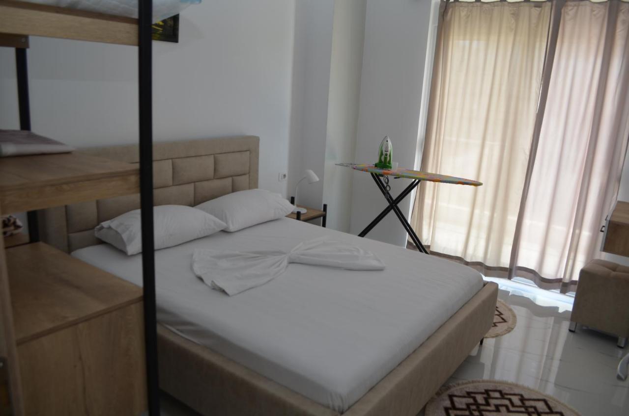Akil Apartments Sarandë Exteriér fotografie