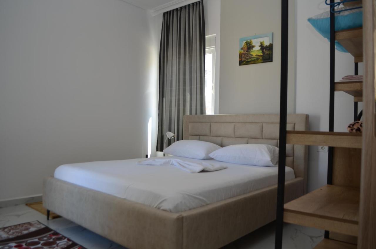Akil Apartments Sarandë Exteriér fotografie