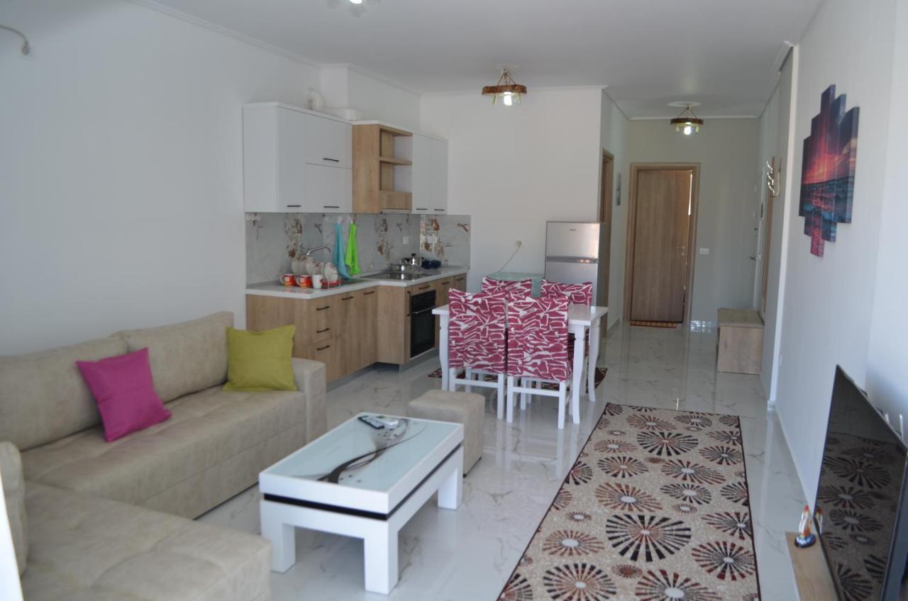 Akil Apartments Sarandë Exteriér fotografie