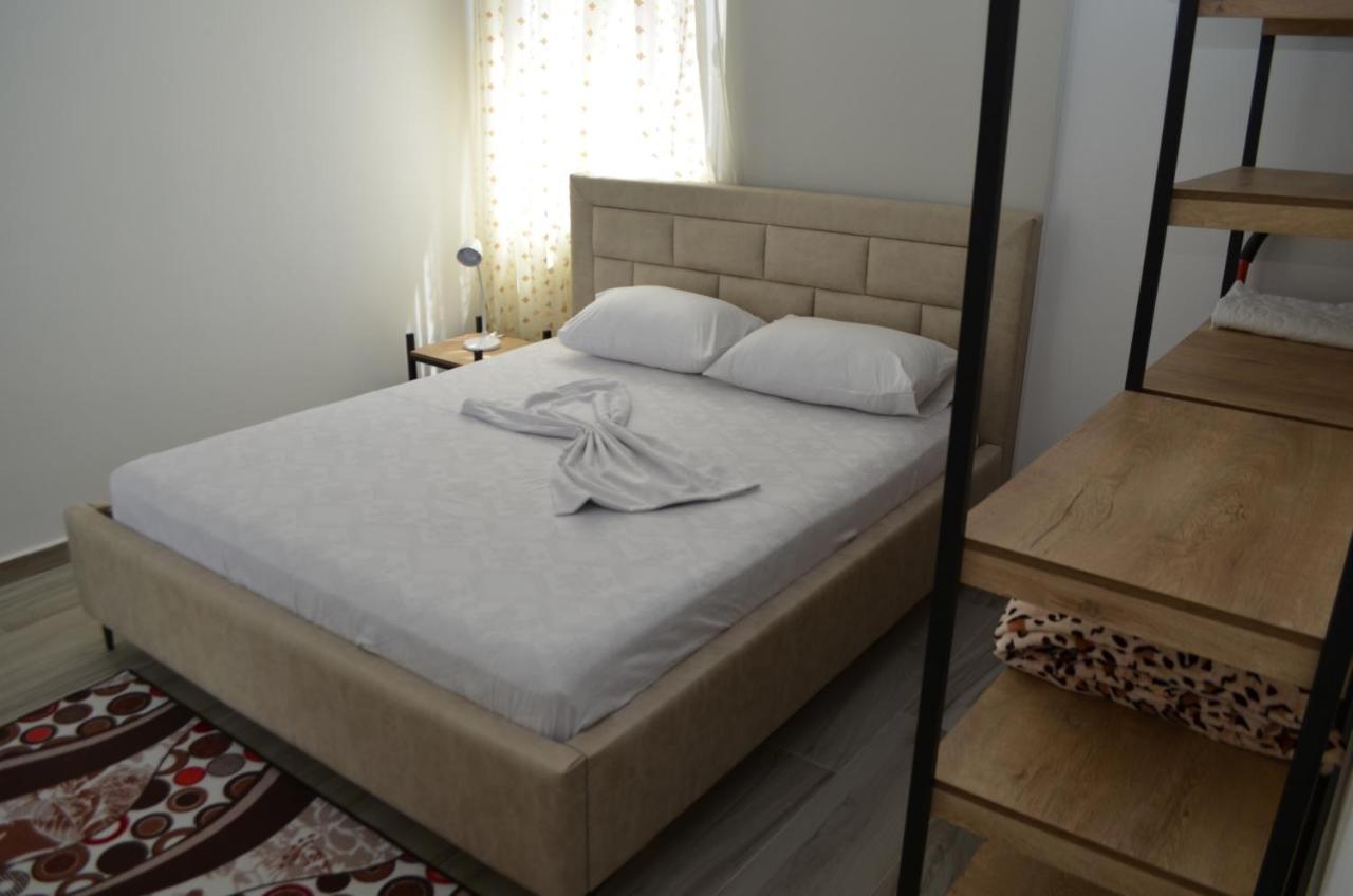Akil Apartments Sarandë Exteriér fotografie