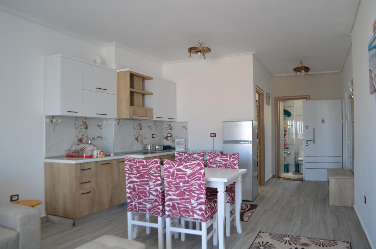 Akil Apartments Sarandë Exteriér fotografie